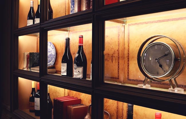 Taberna Dos Novos Tempos at the table
